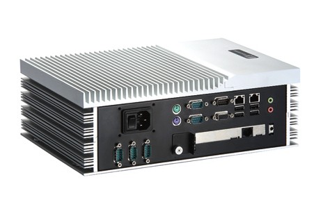 AXIOMTEK eBOX830-822-FL. Промышленный компьютер c пассивным охлаждением на базе socket 478 Pentium M / Celeron M до 2 ГГц 