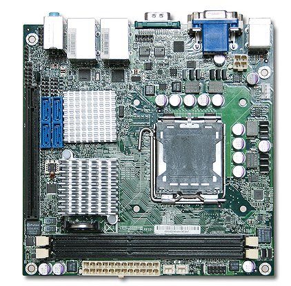 WADE-8180 - производительный компьютер Mini-ITX на базе Intel Core 2 Quad / Core 2 Duo (4 SATA, RAID, 2 LAN, PCI-Ex16)